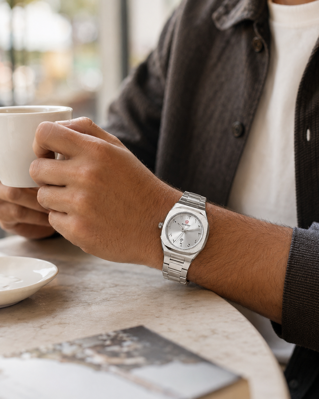 Men’s Analog Wrist Watch – Silver Metal Chain Strap Watch with Arabic Number Dial & Date Display – Casual Quartz Fashion Watch for Men - Image 2